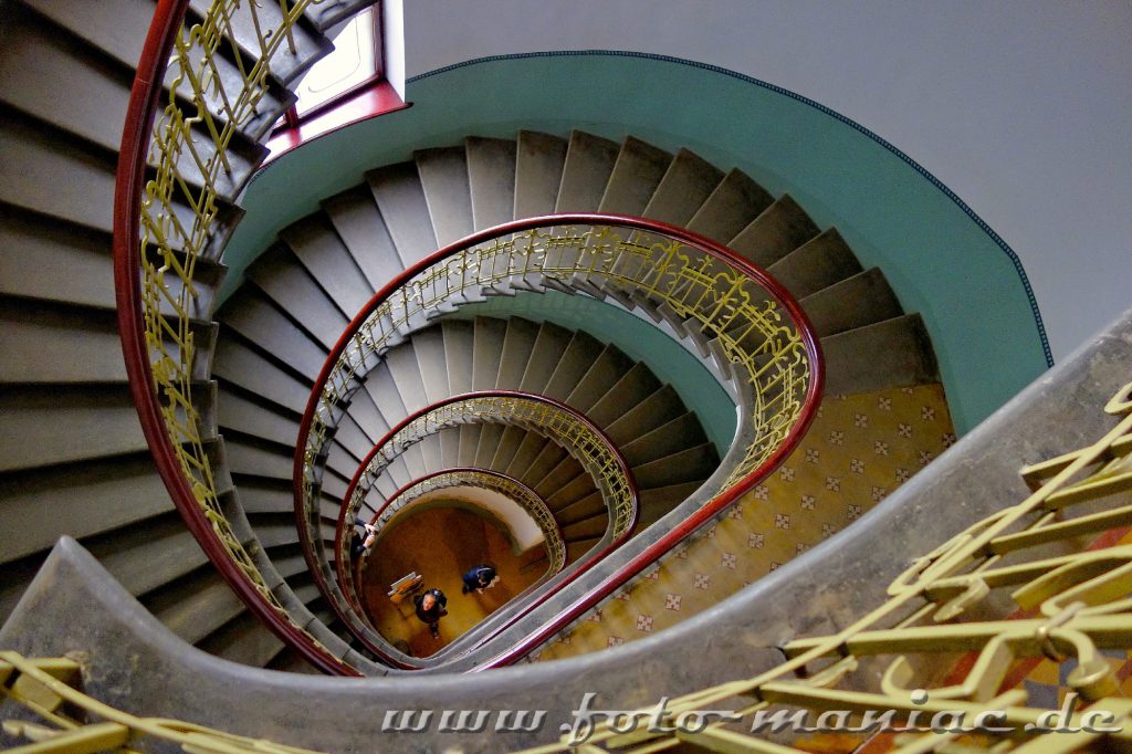 Das schmucke Riga - Sehenswerte Treppe in einem Jugendstilhaus