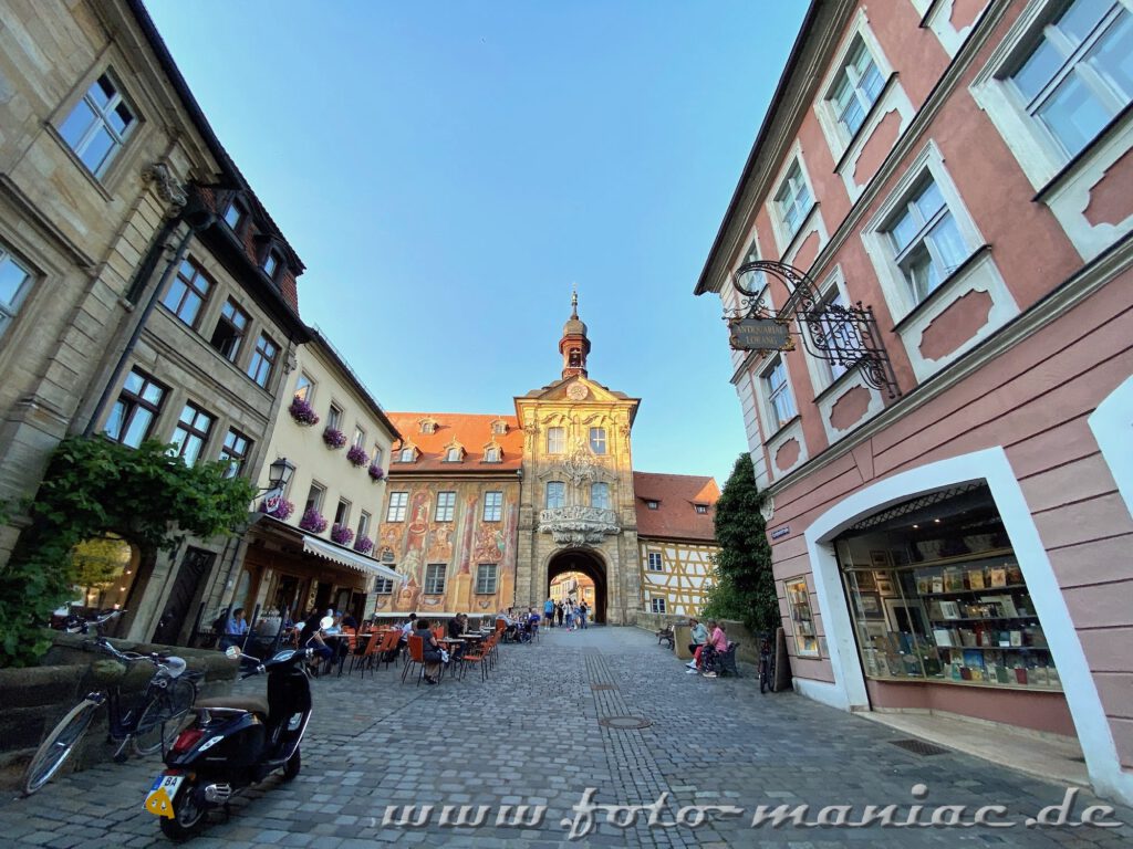 Das Alte Rathaus von Bamberg mit Torbogen