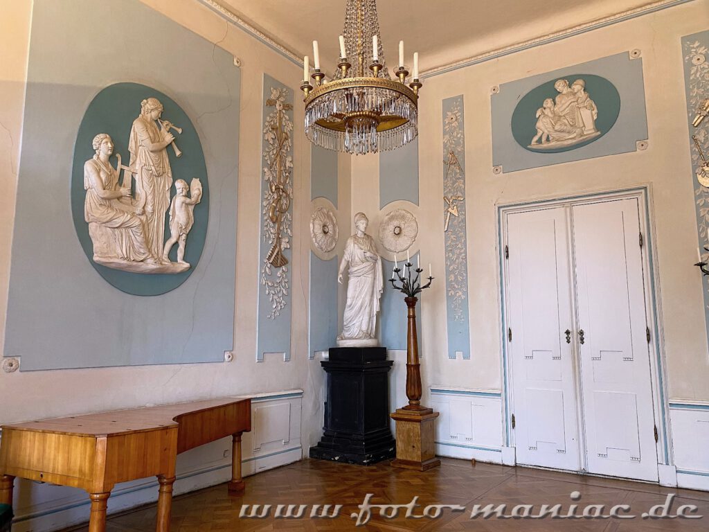 Weißes Zimmer im Residenzschloss Heidecksburgin Rudolstadt