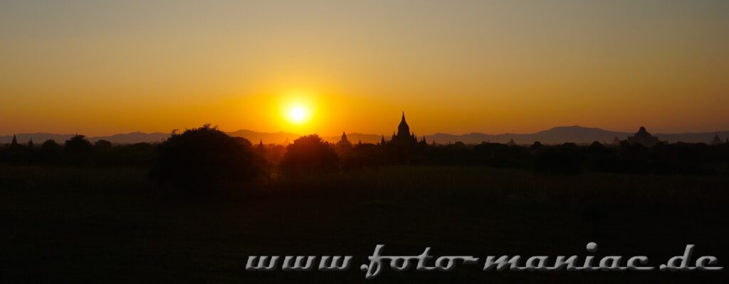 Tempel-Hopping in Bagan  mit spektakulärem Sonnenuntergang