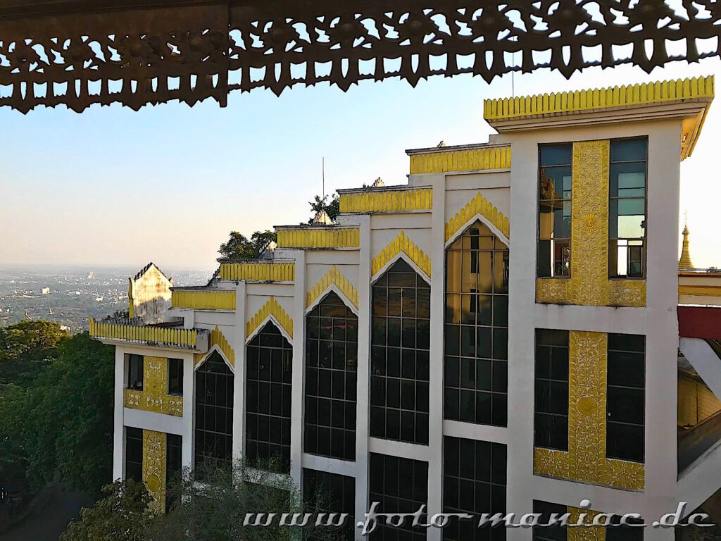 Gebäude auf dem Mandalay Hill