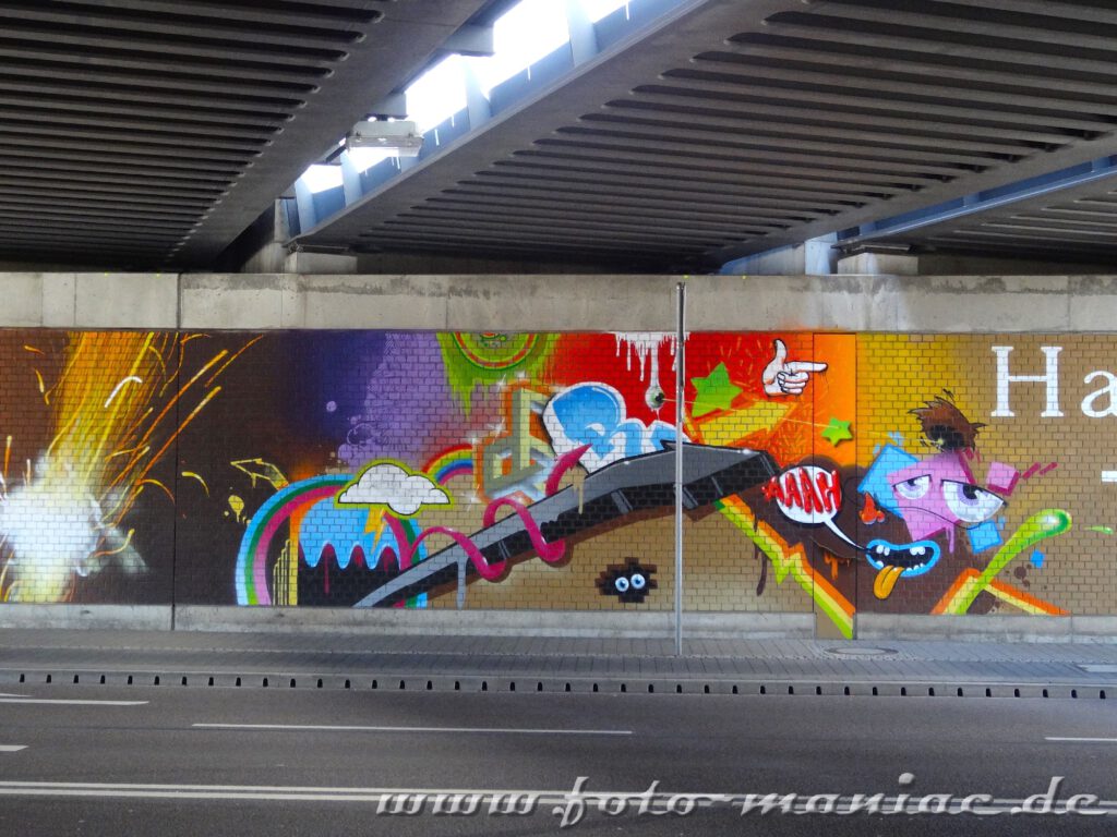 Graffito auf der Mauer einer Unterführung