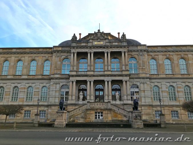 Herzogliches Schlossmuseum Gotha mit doppelter Freitreppe