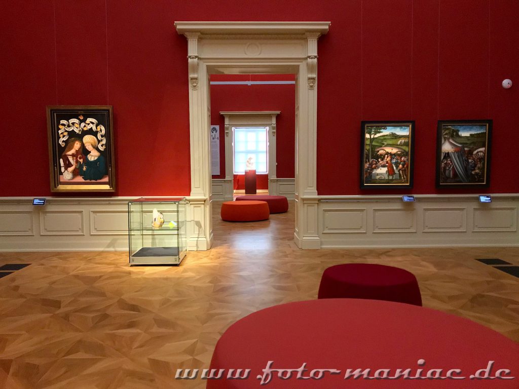 Wertvolle Gemälde in einen Museumssaal