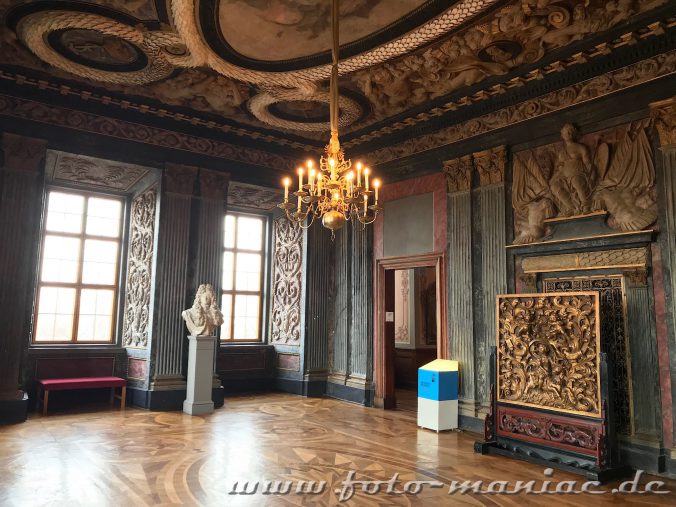 Schwülstige Wand- und Deckengestaltung im Barock-Schloss Friedenstein in Gotha