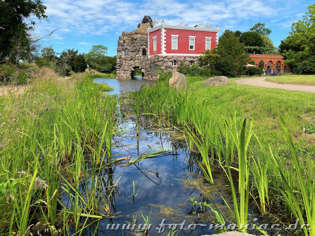 Villa Hamilton auf der Insel Stein im romantischen Wörlitzr Park