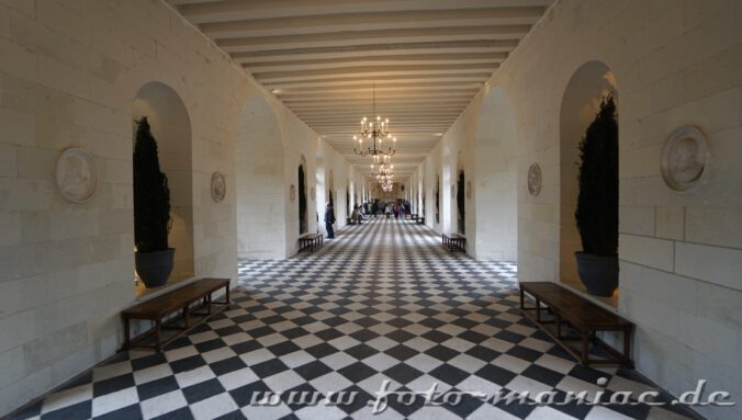 60 Meter lang ist die Galerie vom idyllischen Chateau Chenonceau