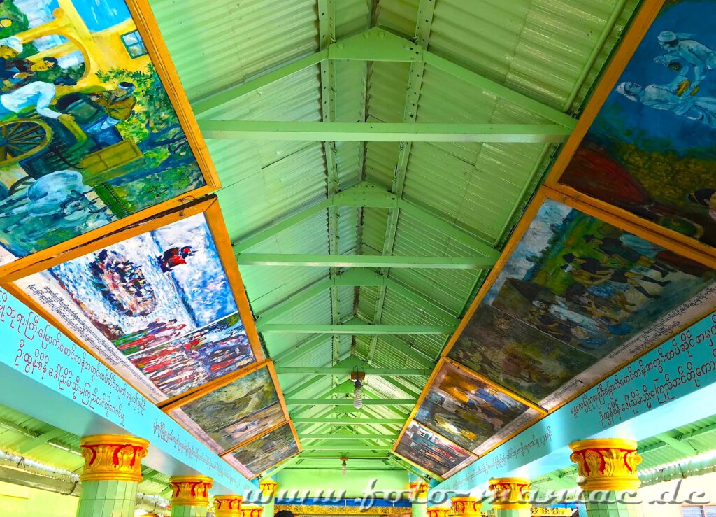 Zauber von Myanmar - schön bemaltes Dach