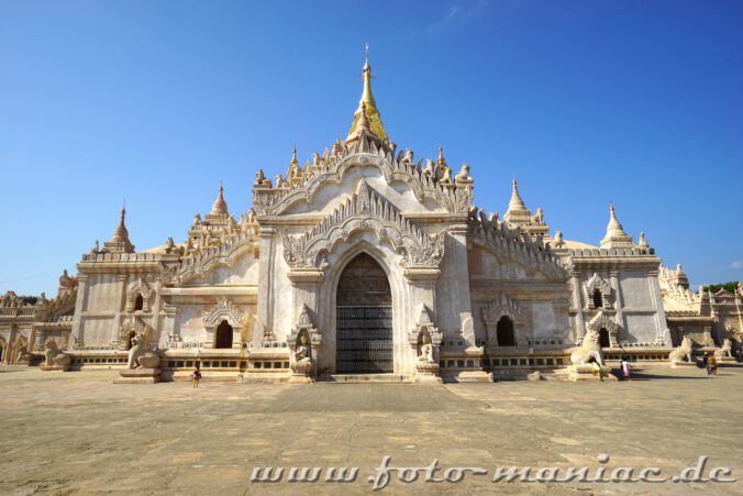 Blic auf den Ananda Tempel in Bagan