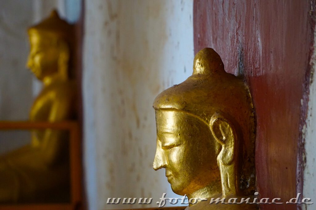 Zwei Buddhas im Thatbinnyi Tempel in Bagan