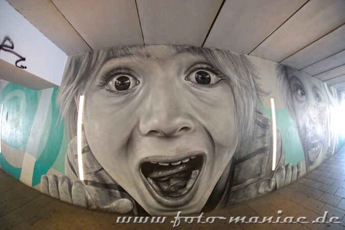 Schöne Graffiti in Halle - eins zeigt ein schreiendes Mädchen