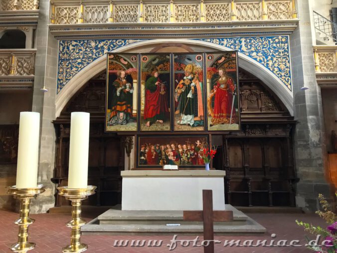 Der von Cranach d.Ä. entworfene Altar in den Marktkirche gehört zu den fotogenen Ecken in Halle