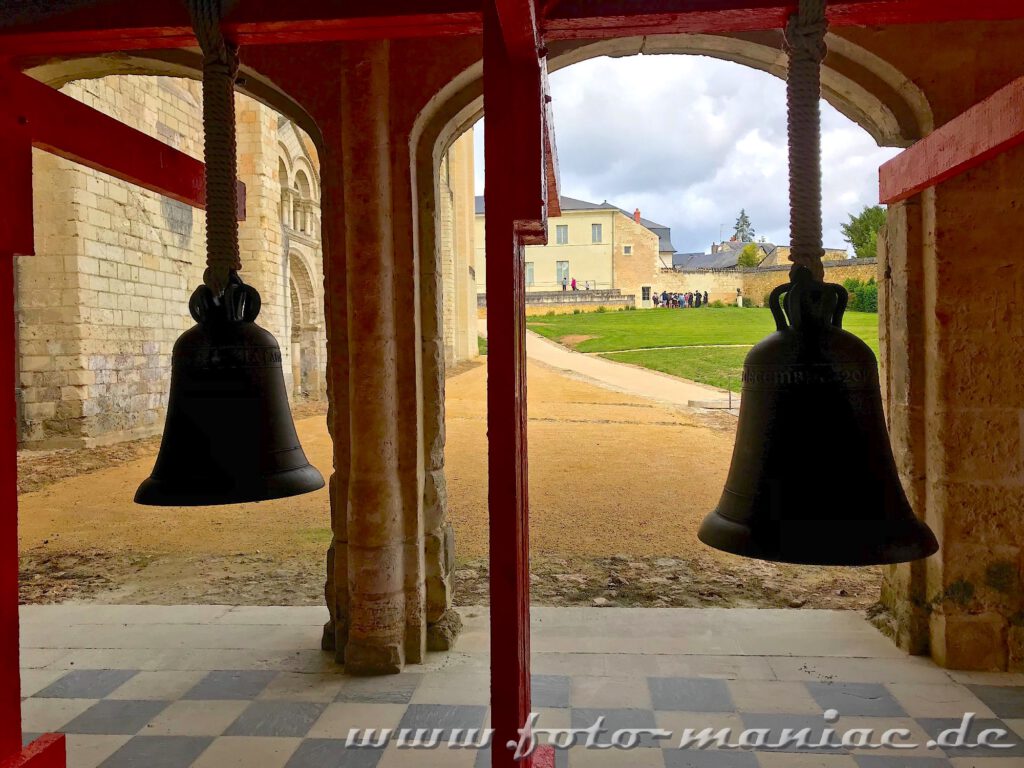 Zwei Glocken gesehen beim Besuch in der Abtei Fontevraud