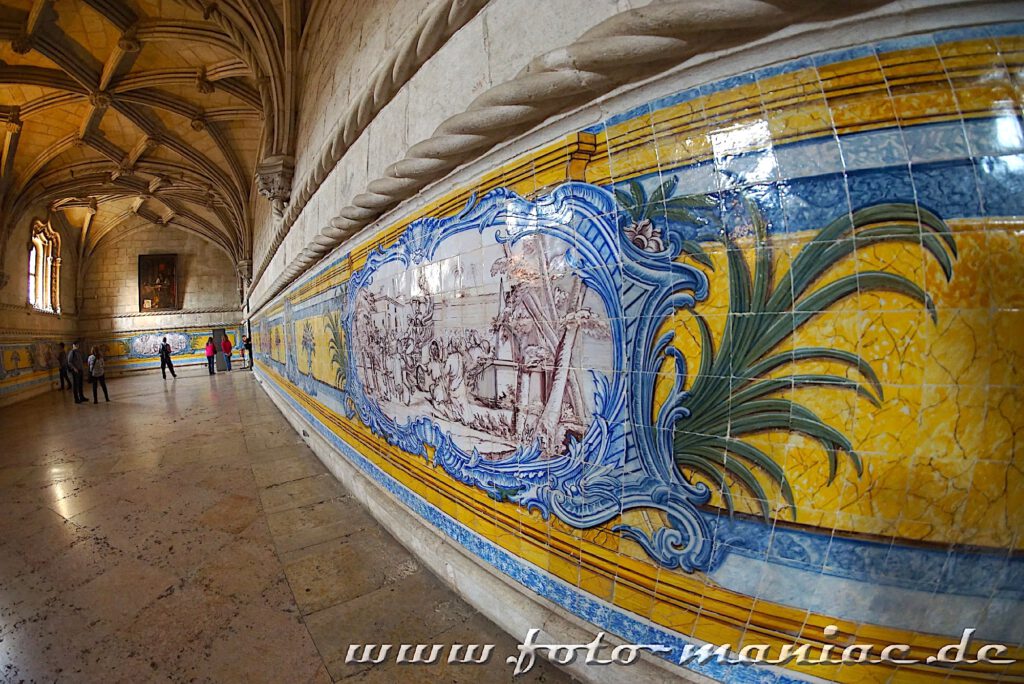 Sehenswer in Lissabon - kostbare Wandgestaltung im Hierónimus-Kloster