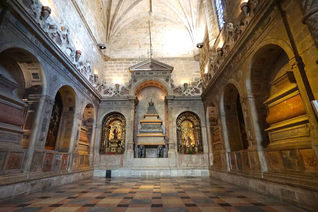 Grabstellen im Jerónimos-Kloster