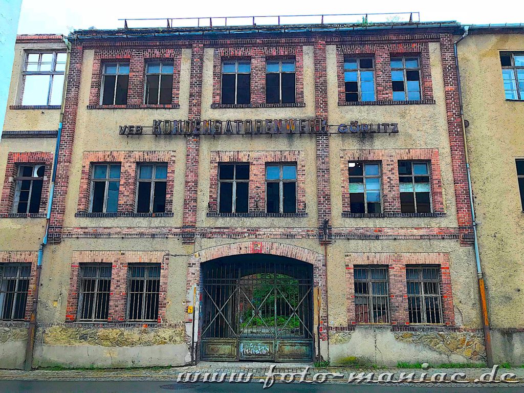 Verlassene Orte in Goerlitz - die Fassade des Kondensatorenwerkes