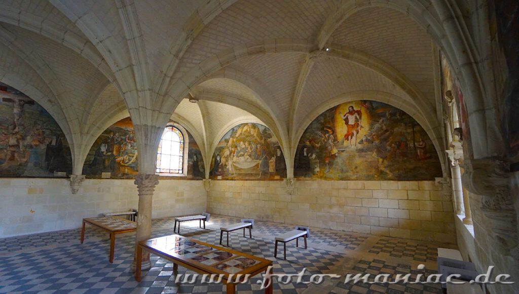 Fresken im Kapitelsaal in der Abtei Fontevraud
