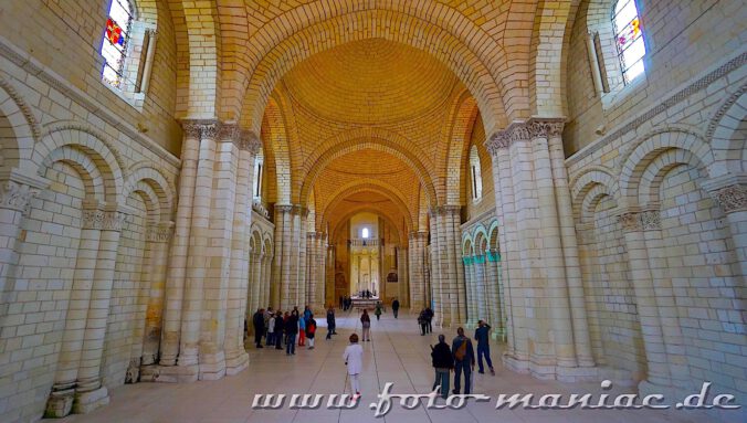 Besuch in der Abtei Fontevraud mit der mächtigen Langhalle