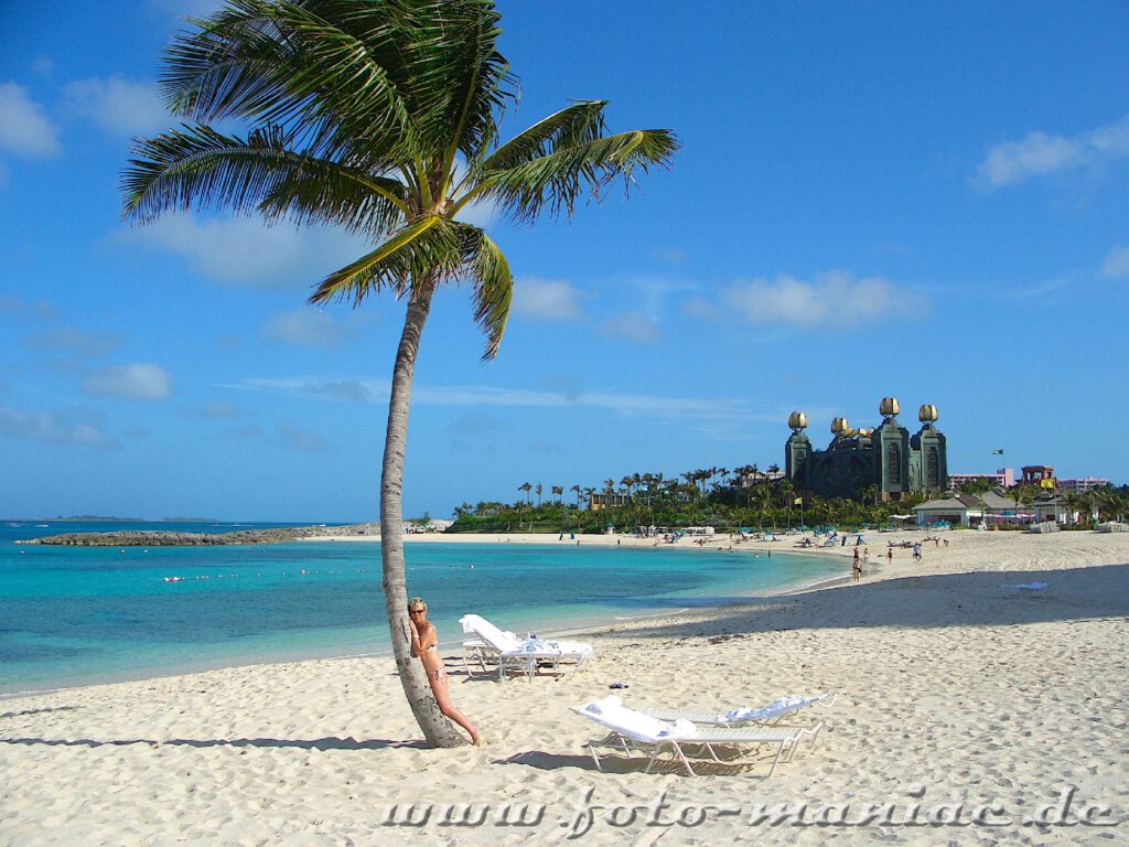 Zum Hotel Atlantis auf den Bahamas gehört auch ein Puderzucker-Strand