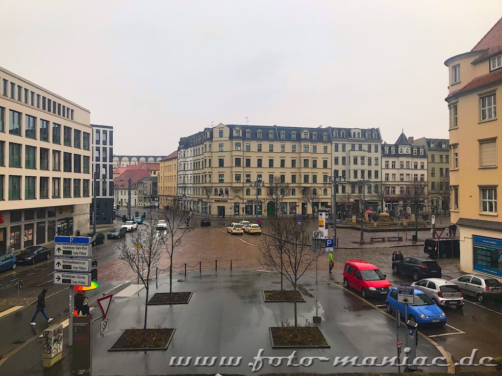 Alte Polizeidirektion in Halle - Blick auf den Hallmarkt