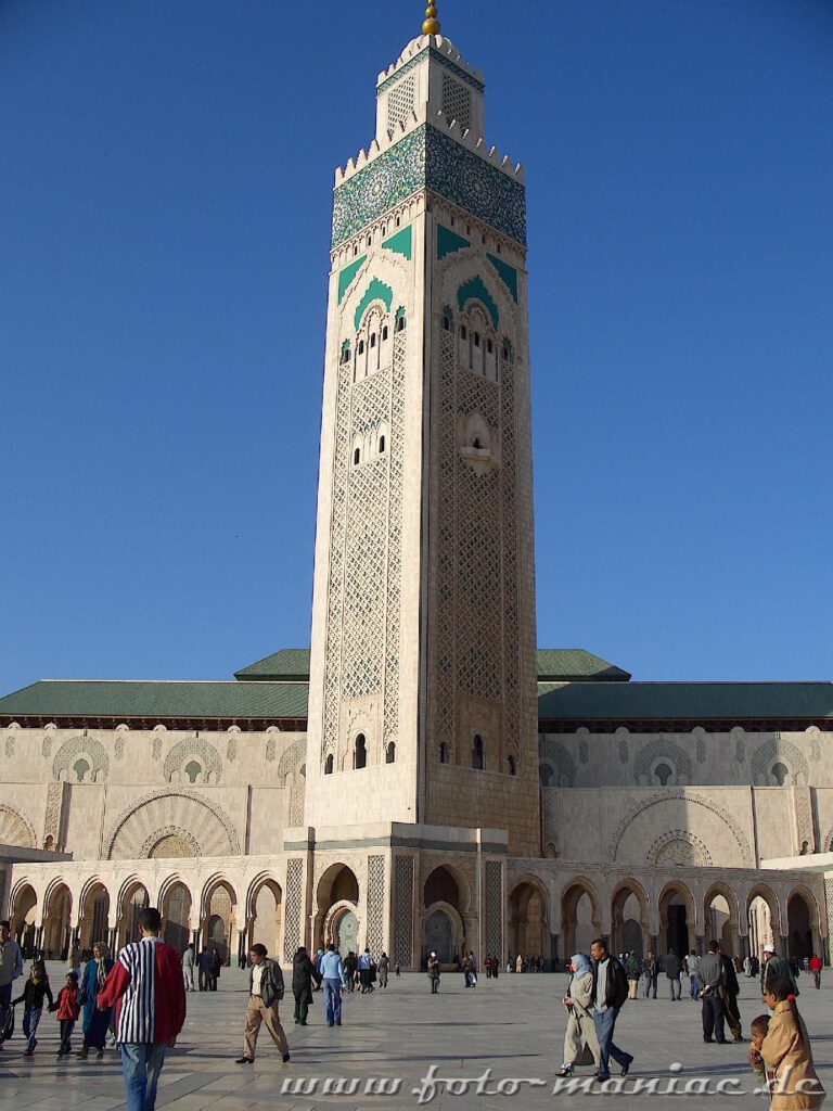 Das Minarett der Hassan-II-Moschee in Casablanca