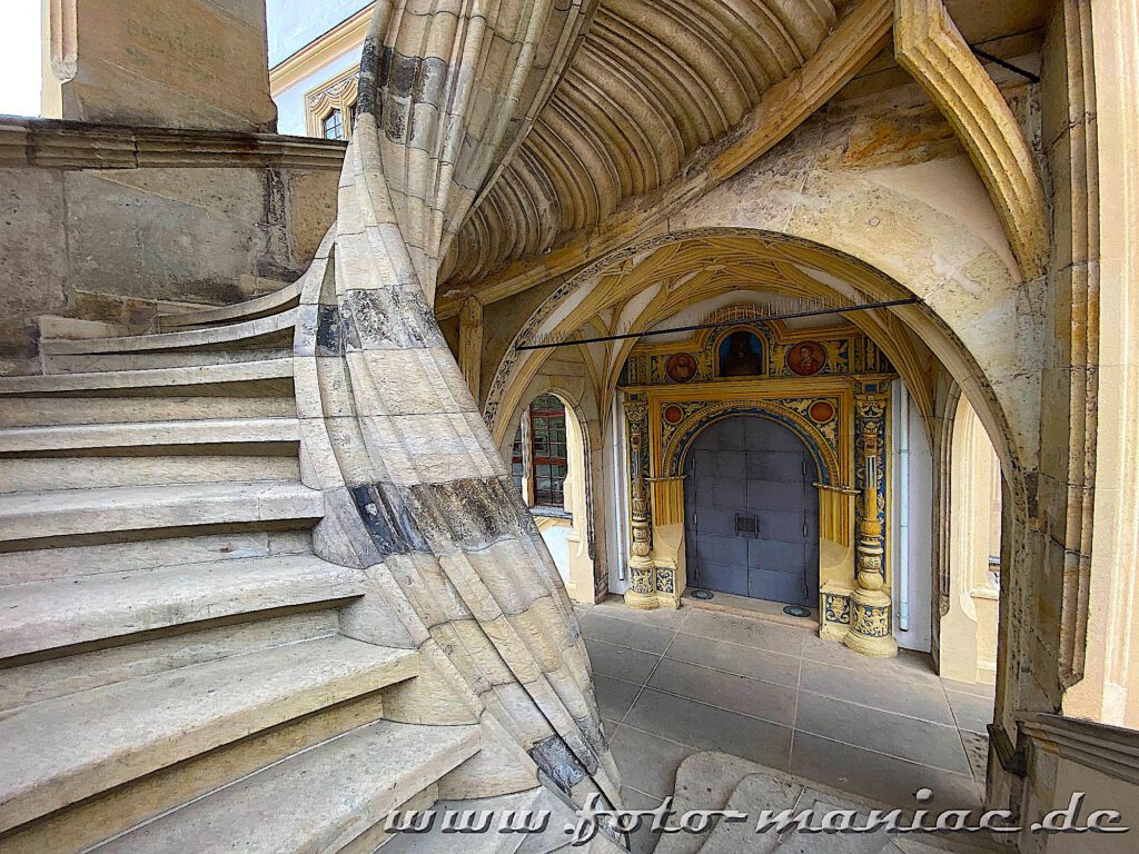 Sehenswerte Treppen: der Große Wendelstein im Schloss Hartenfels