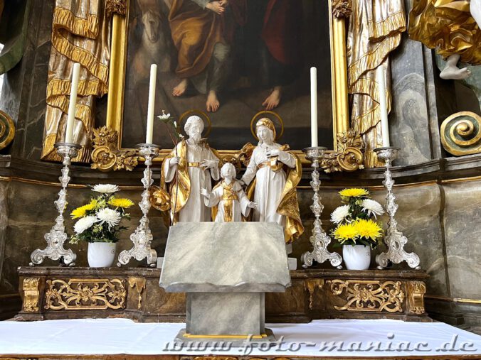 Altarfiguren in der Basilika St. Emmeram in Regensburg