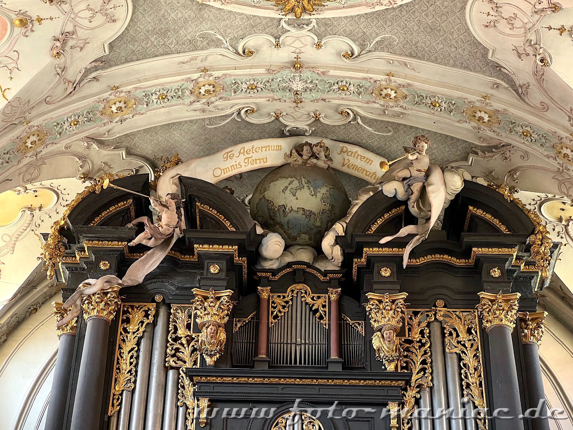 Details der Orgel in der Basilika Emmeram
