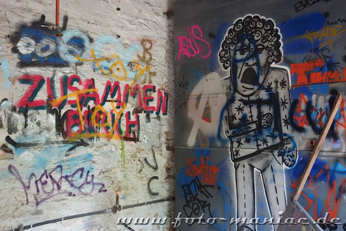 Graffiti in der alten Papierfabrik in Halle