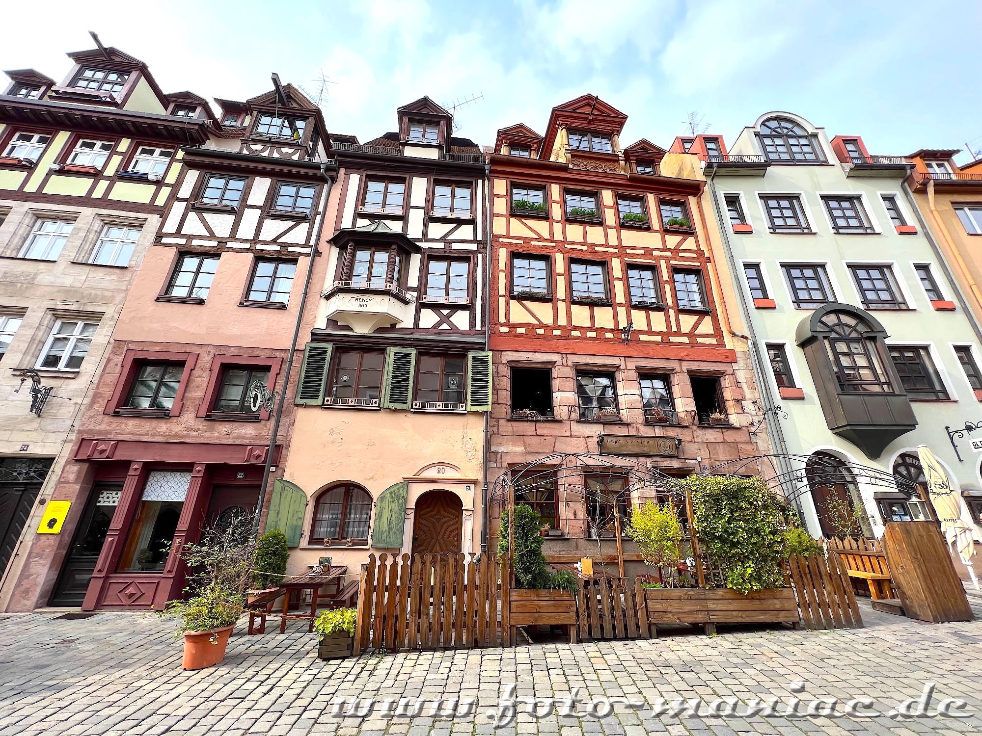 Spaziergang durch Nürnberg: die hübschen Fachwerkhäuser in der Weißgerbergasse