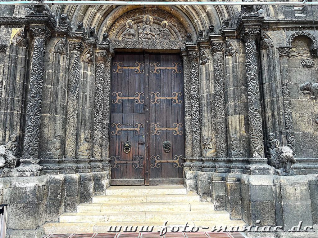 Das reich verzierte Portal der Schottenkirche