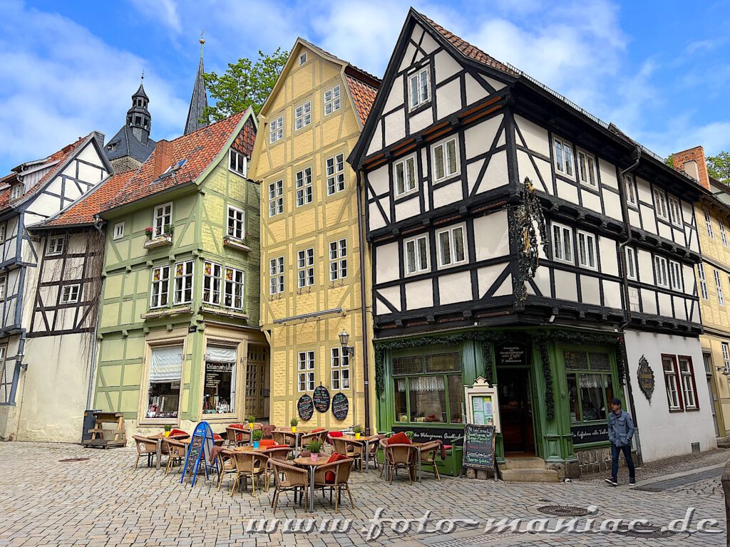 Ausflug in Quedlinburg: ein Café in mehreren Häusern