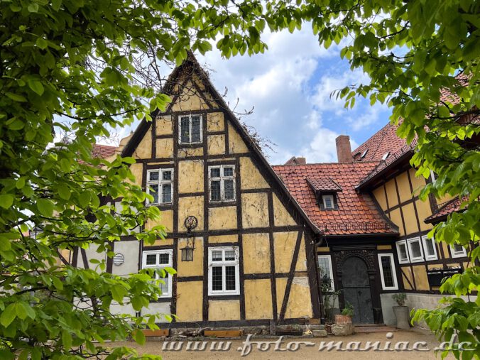 Fachwerkhaus auf dem Weg in den Schlossgarten in Quedlinburg