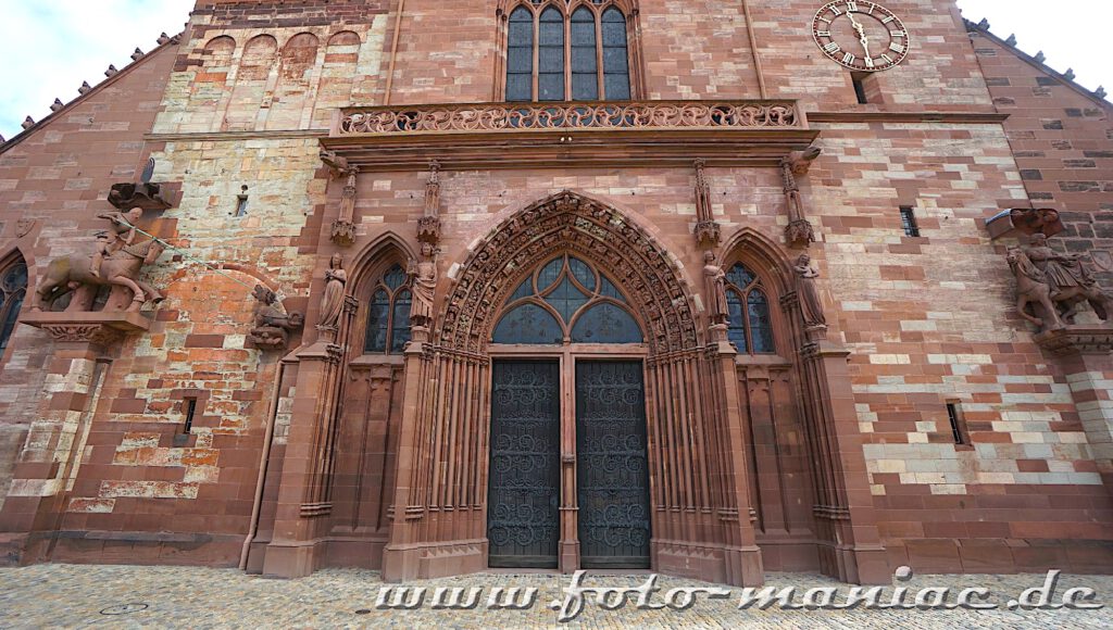 Das Portal des Basler Münsters