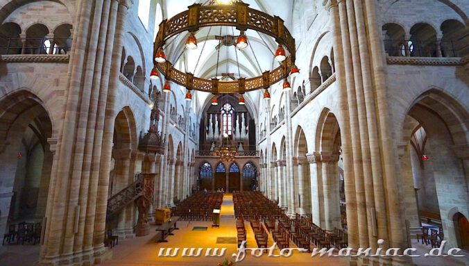 Basler Münster - Blick in das Mittelschiff