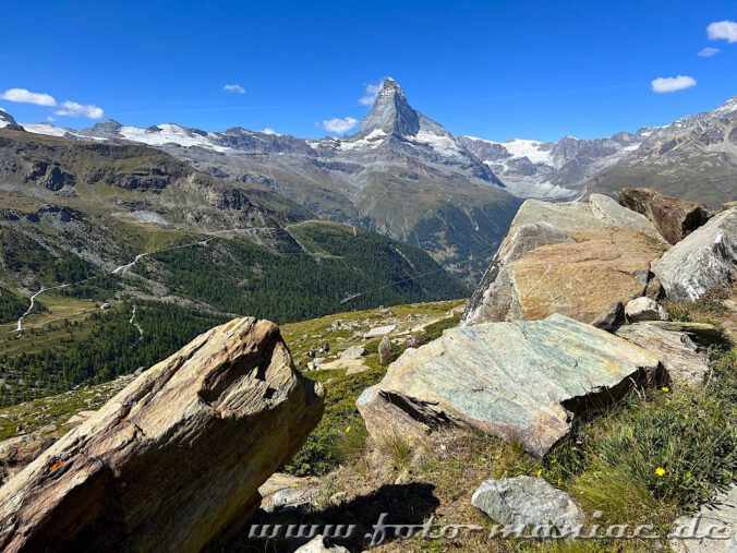 Kaiser von Zermatt: Felsbrocken liegen entlang des Fünf-Seenwegs