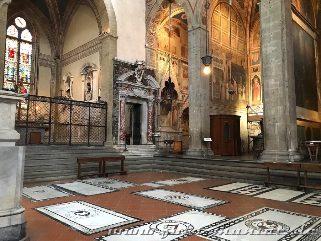 Grabplatten in der Basilika Santa Croce in Florenz