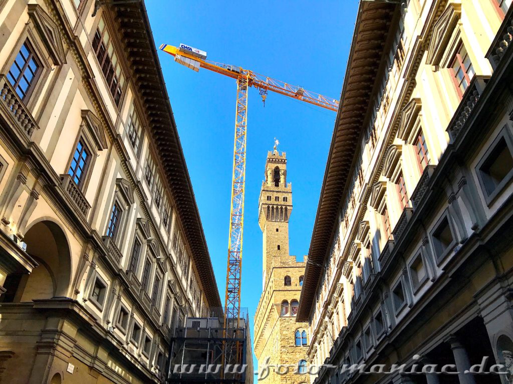 Die Uffizien-Gebäude mit Blick in Richtung Piazza della Signoria