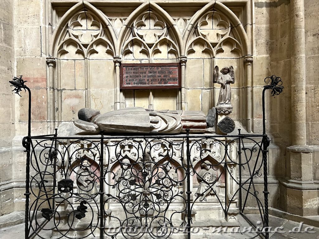 Grablege im Dom zu Halberstadt