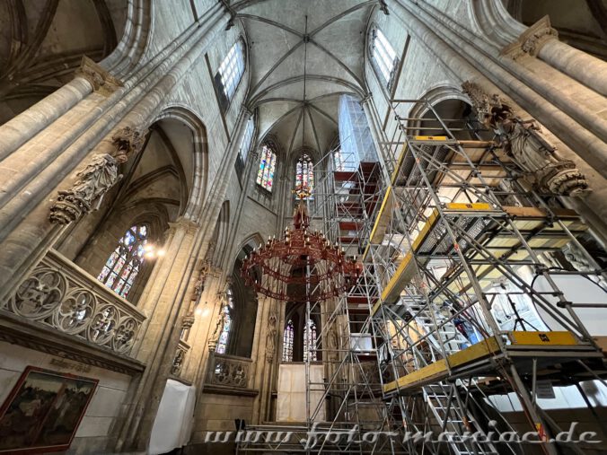 Roter Leuchter im Dom zu Halberstadt