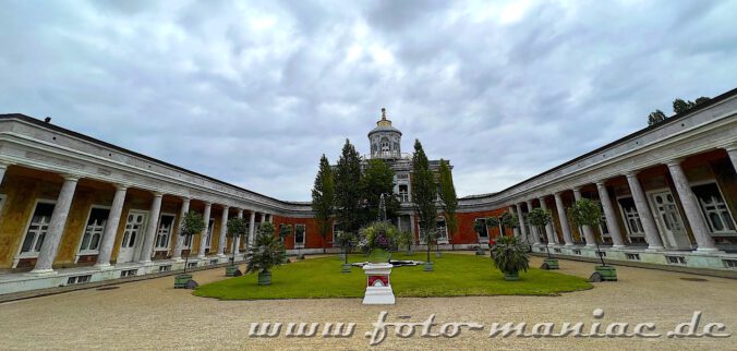 Blick auf das Marmorpalais in Potsdam