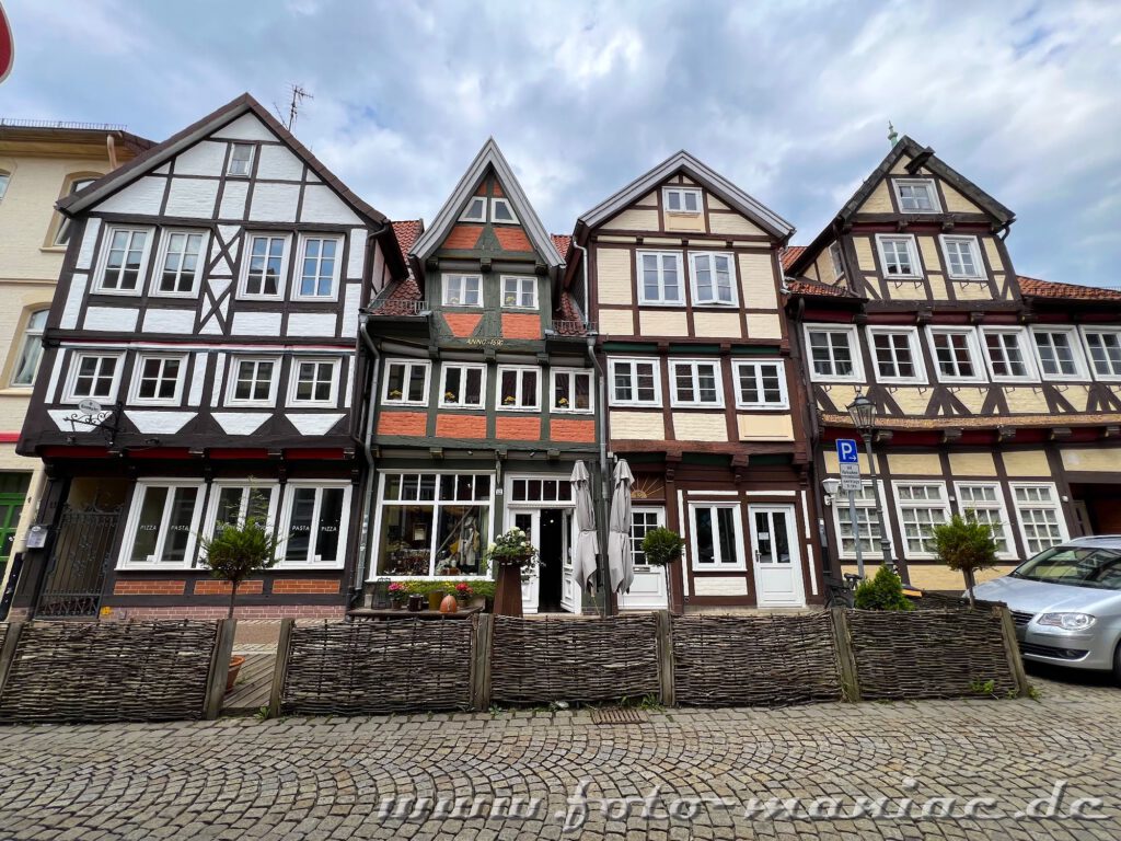 Spaziergang durch Celle - Fachwerk reiht sich in der Altstadt an Fachwerk