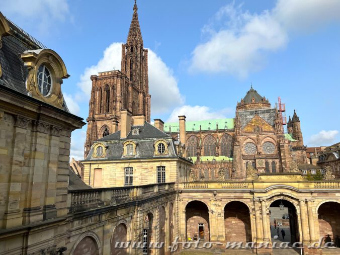 Straßburgs schöne Museen: Blick aus dem Roahnpalais auf das Münster