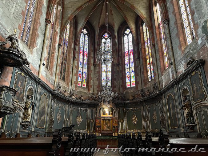 Blick in den barocken Chor der Peterskiche in Straßburg